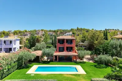 Image de M. A Luxury Villa With Pool