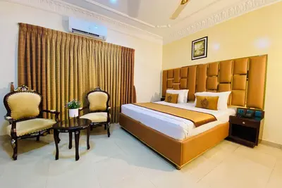 Image de Luxury Superior King Room with complete anemities.