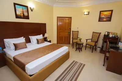 Image de Beautiful Deluxe King Room, Fully Furnished.