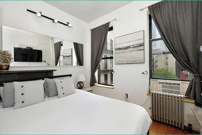 Image de Perfect 3br/1ba in Hell's Kitchen!