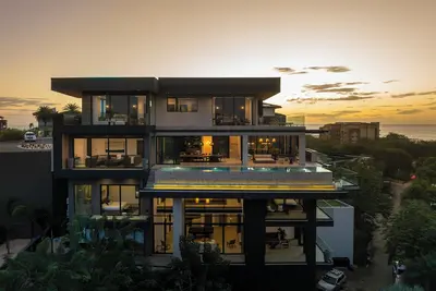 Image de Spacious estate in enjoyable Playa Langosta with Ac, fitness room, WiFi