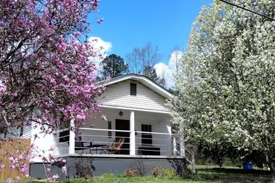 Image de Charming cottage Pet Friendly 1 Br Tranquil Steele Wifi