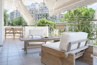 Image de Designer’s apartment in Galatsi area