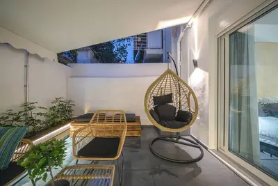 Image de Small minimal paradise in the center of the city