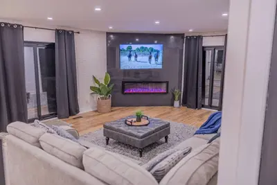 Image de 6-Bedroom Modern Escape in Horseshoe-Pool+Hot tub