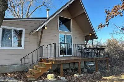 Image de Cozy 2-bedroom A-Frame near the Lake