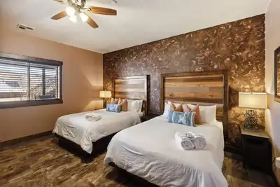 Image de New! Room 13- Silver Reef by Zion Cliff Lodge