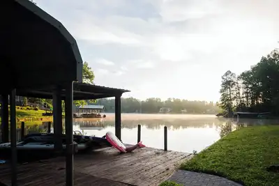 Image de Spacious Lakefront for Large Families/Friends