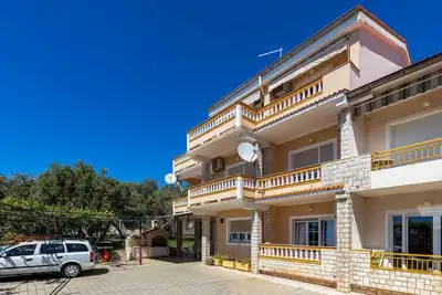 Appartement confortable de 2 chambres à.