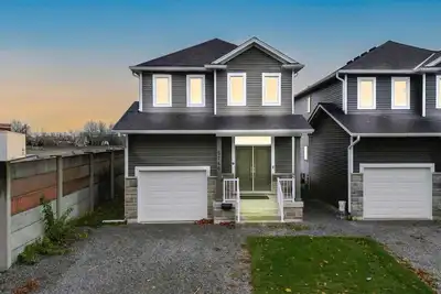 Image de 4br Family Friendly Escape with Bbq and Backyard, located 4 Mins Away From Niagara Falls