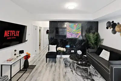Image de Stylish 2br Suite Located 7 Mins From the Falls and Sleeps 6 guests