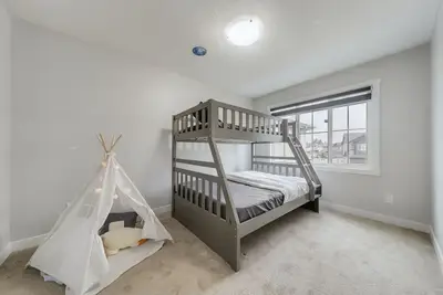 Image de Luxurious West End Escape close to River cree casino and Wem