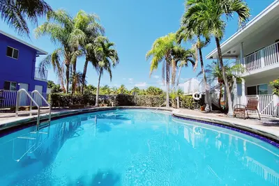 Image de 2-Bed, 2-Bath Retreat | Near Beaches & Attractions