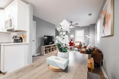 Image de House_A Atlanta Zoo Private Parking Fully Fenced House 2 Bedroom 2Bathroom