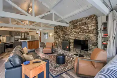 Waterfall House - Riverfront - Bbq - Sleeps 4