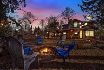 Image de Lakeview Lake Harmony Cabin on the Hill | Firepit