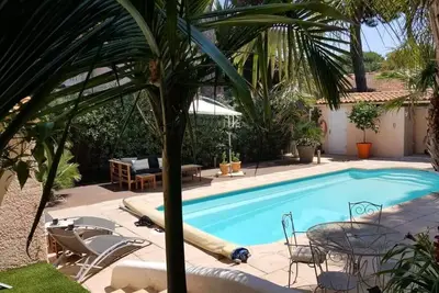 Image de Belle villa avec piscine à 2min à pied de la plage