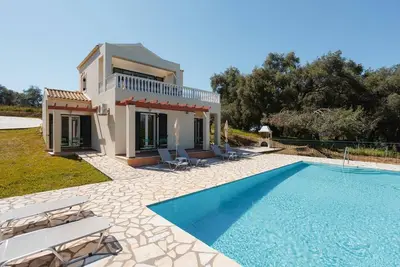 Villa Iremia - Trois Chambres Villa, Couchages 7