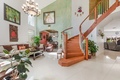 Image de Contemporary Miami Getaway, Workspace & Chikee Hut