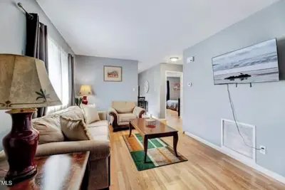 Cozy Home Prime Location