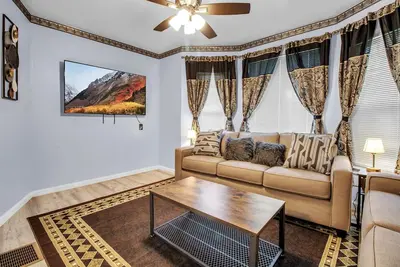 Image de Charming 3-Br House in lovely Buffalo with Ac, WiFi & Free Parking