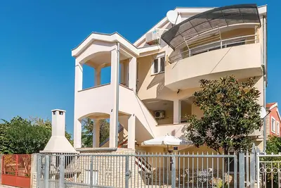 Image de Superbe appartement de 2 chambres à.