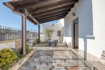 Image de Villa 'Emanuele Con Piscina' avec piscine privée, jardin privé et climatisation
