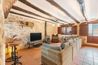 Image de Maison de campagne \"La Casuna\" avec vue sur les montagnes, terrasse privée et Wi-Fi