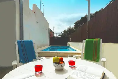 Image de Villa 'Casa Blanca Lakeside Oasis Alcudia' avec piscine privée, Wi-Fi et climatisation