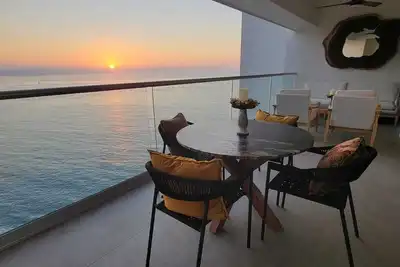 Image de Ocean front apartment 2 bedrooms 6 people, 100 % equipped, beachfront