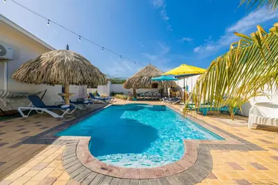 Image de Indulge in Island Bliss 6br Casa Soluna by Bocobay