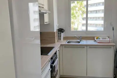 Image de appartement 3 pièces à 100 M de la plage