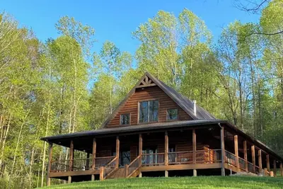 Image de Custom Log Cabin in French Lick