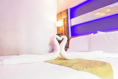 Image de No Balcony Room#2 at Grand Central Hotel