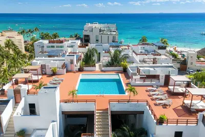 Image de Modern 2 Bedroom Condo with Pool - Near to the Beach - Casa del Mar
