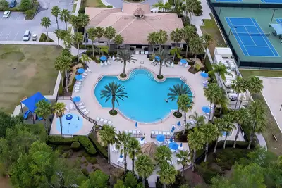 Image de Beaches, Pool & Hot tub, Wifi, 24hr Fitness, Pickle ball, King Bed, Luxury Home!
