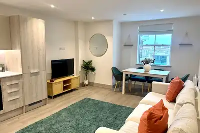 Image de Stylish apartment on the Poole Quay-free parking 2 mins away