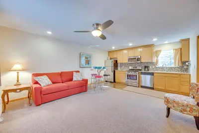 Image de Mountain-View Apt: Walk to Local Attractions!