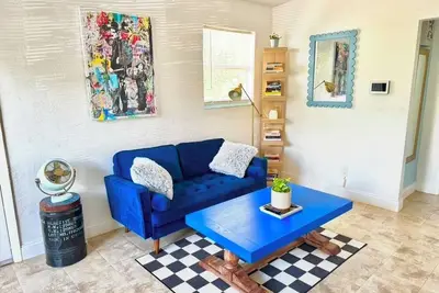 Image de Coconut Grove House, 1 Block to CocoWalk, 1 Mile to Gables, 4 miles to Brickell