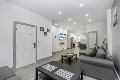 Image de Luxury 3be/3ba Duplex in Brooklyn/Few min to Nyc