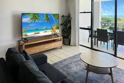 Image de Unwind in Coastal Resort (2 bedrooms)