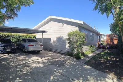 Image de Private 3bdrm home with lovely outdoor space, close to Papamoa Beach and Plaza