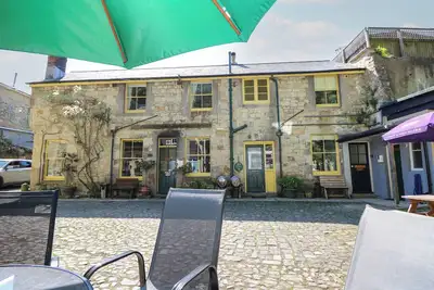 Image de The Hayloft, pet friendly, country holiday cottage in Ventnor