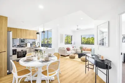 Image de 2 Beds Apt Walk to Shops & Trails/ 12 Mins to Cbd