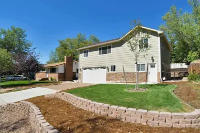 Image de Crestview Place! 2 Mins to Uccs, Patio, and Bbq