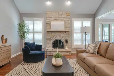 Image de Elegant Libertyville Estate-4, 000+ Sq Ft, Game Room & Smart Tech #42189