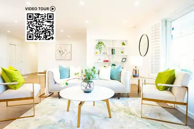 Image de Grand Lux 4br Prime Location + Serene Yard