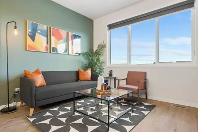 Image de Luxury 4br home in Nw Calgary