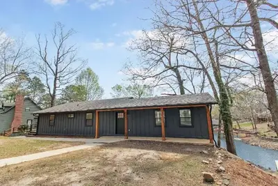 Image de Charming 4-bedroom house with beautiful views in delightful Dadeville