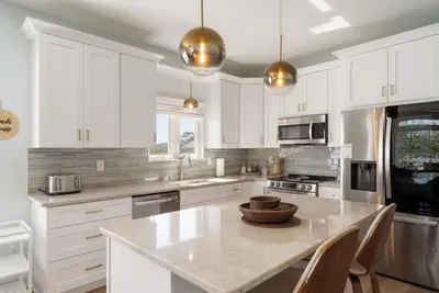 Image de Charming 4-bedroom townhome in wonderful Carolina Beach just steps to the beach
